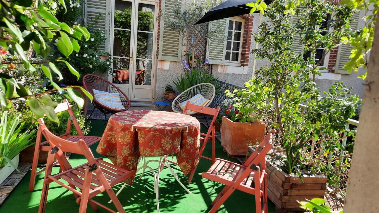 Bed & Breakfast La Virgule De